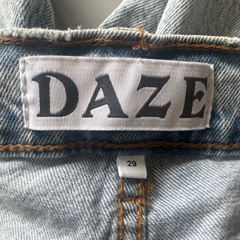 Women’s Daze Denim Light Wash Tough Love Jeans Size 29 - Picture 6 of 10